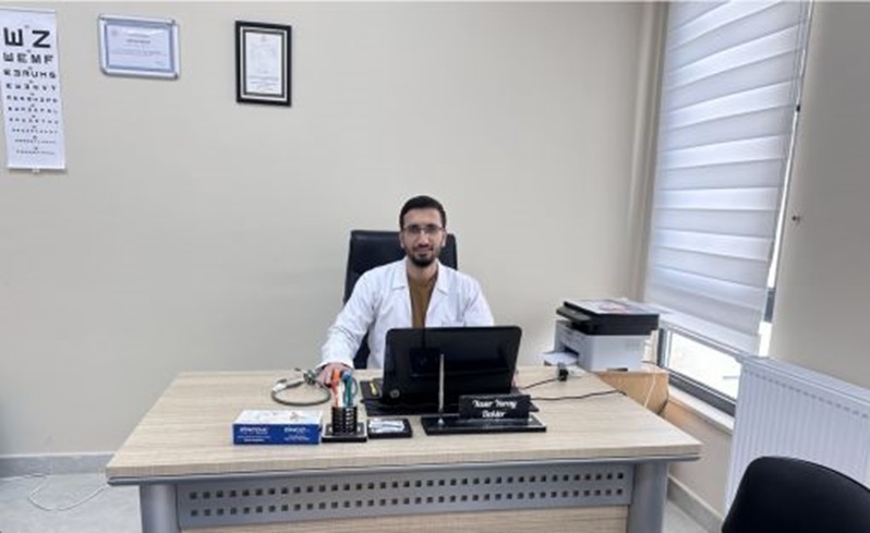 DR. YASER YARAY