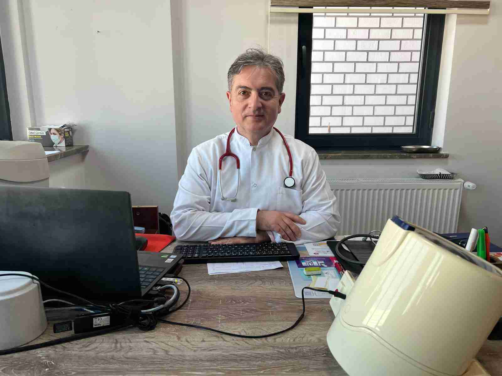 DR. CÜNEYT AYGÜN