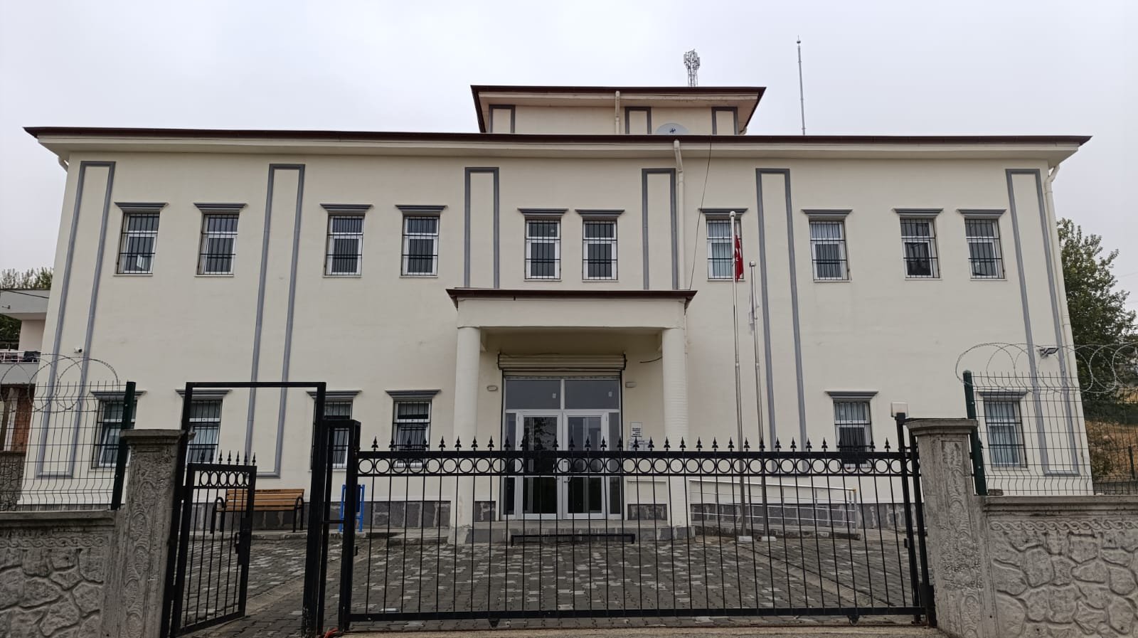 İKİKÖPRÜ BELDESİNE YENİ ASM