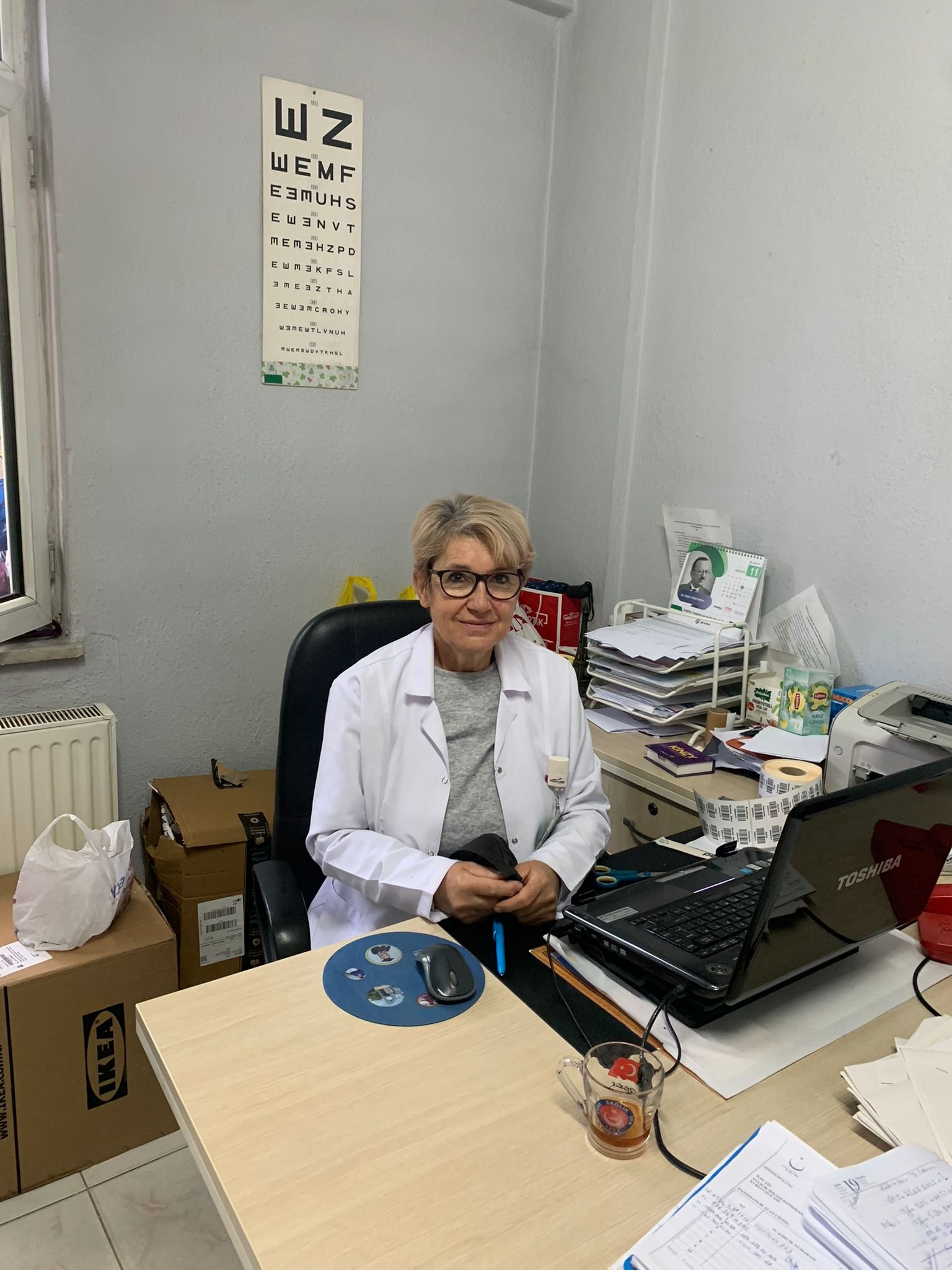 DR. ASİYE SAMANCI Uşak Bakikanat Aile Sağlığı Merkezinde Ekim ayının DOKTORU seçildi. 